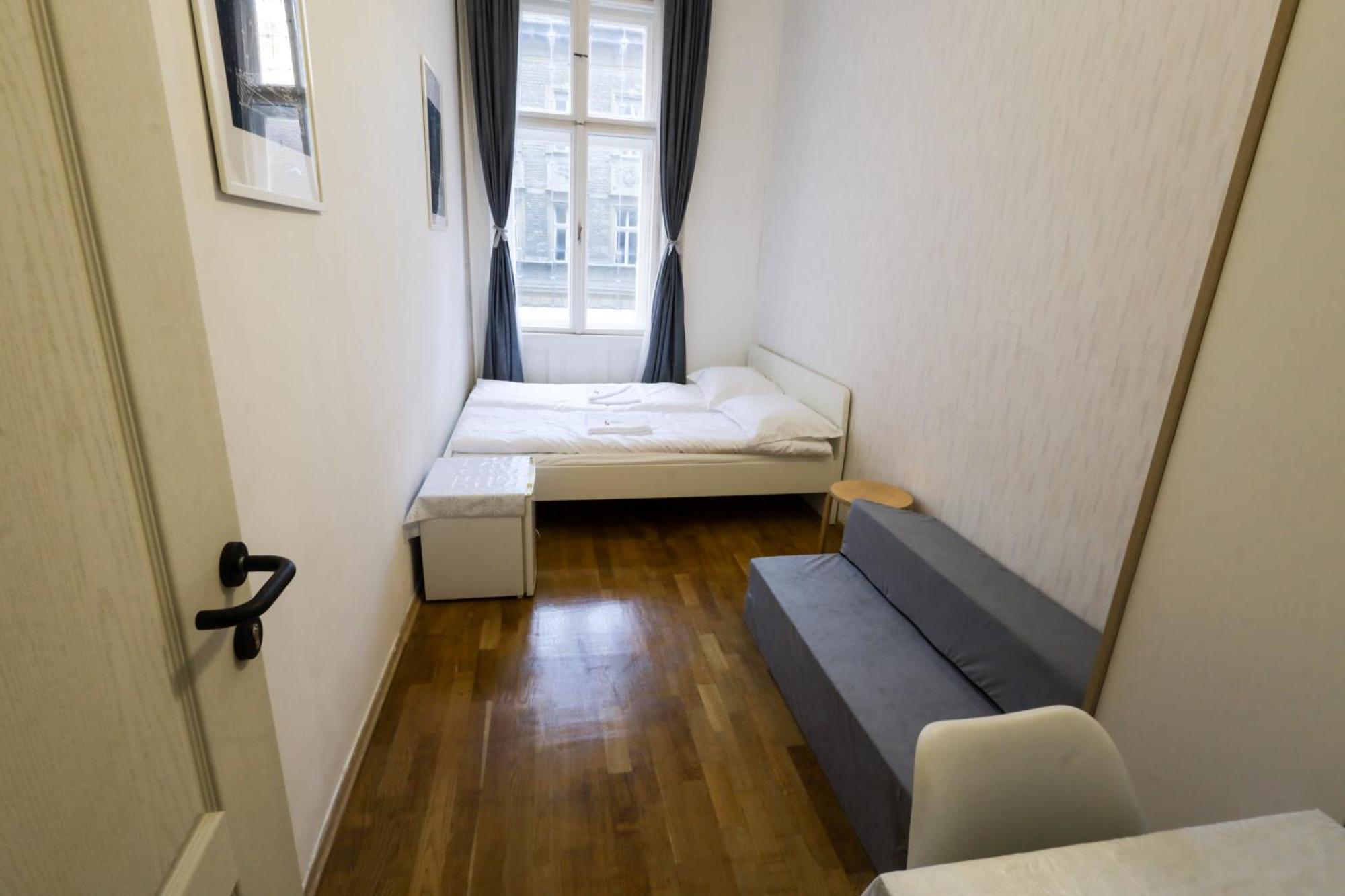 Budapest Pest-Port Apartment 4 Rooms For 16 Person Exterior foto